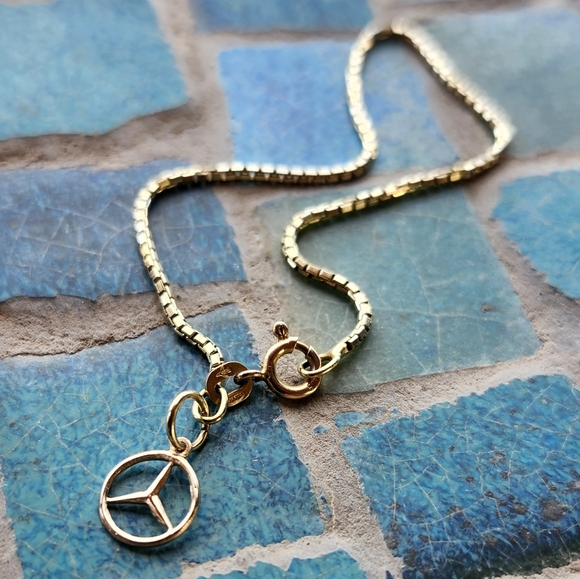 14K Solid Yellow Gold Mercedes charm BRACELET